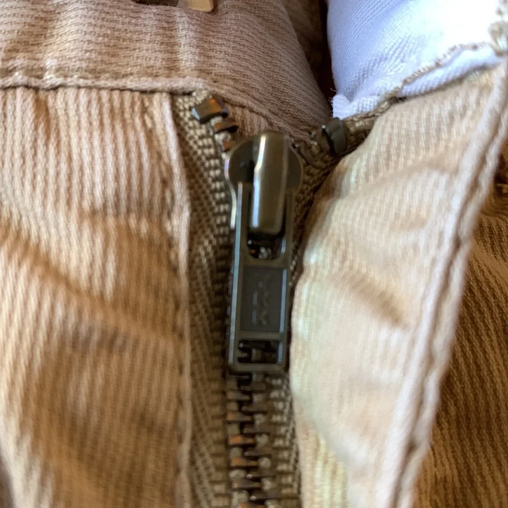 Baby Gap boy size 4 khaki cotton adjustable waist cargo shorts heavy duty VGUC